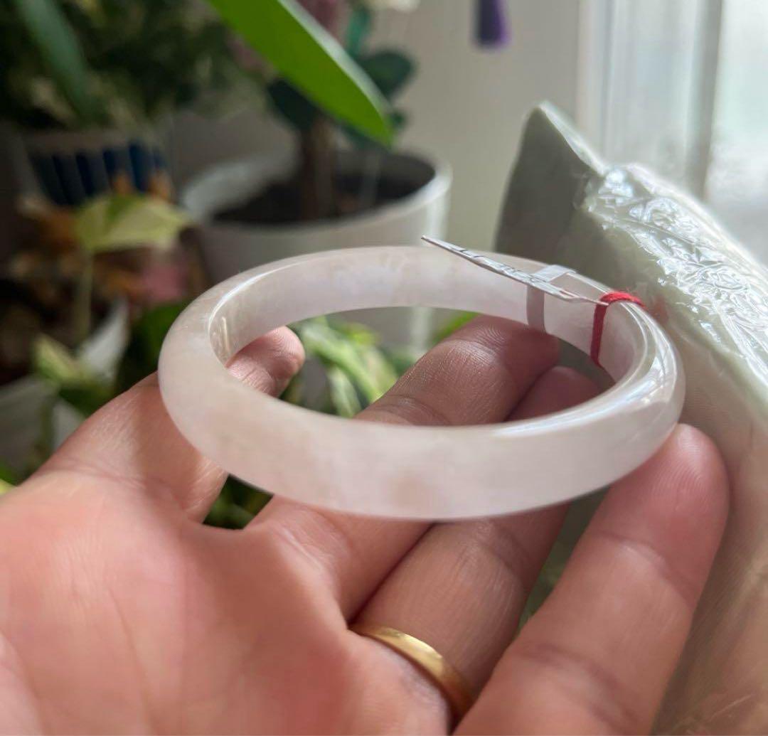 稀少桜色翡翠バングルひすい　ジェイド)バングル