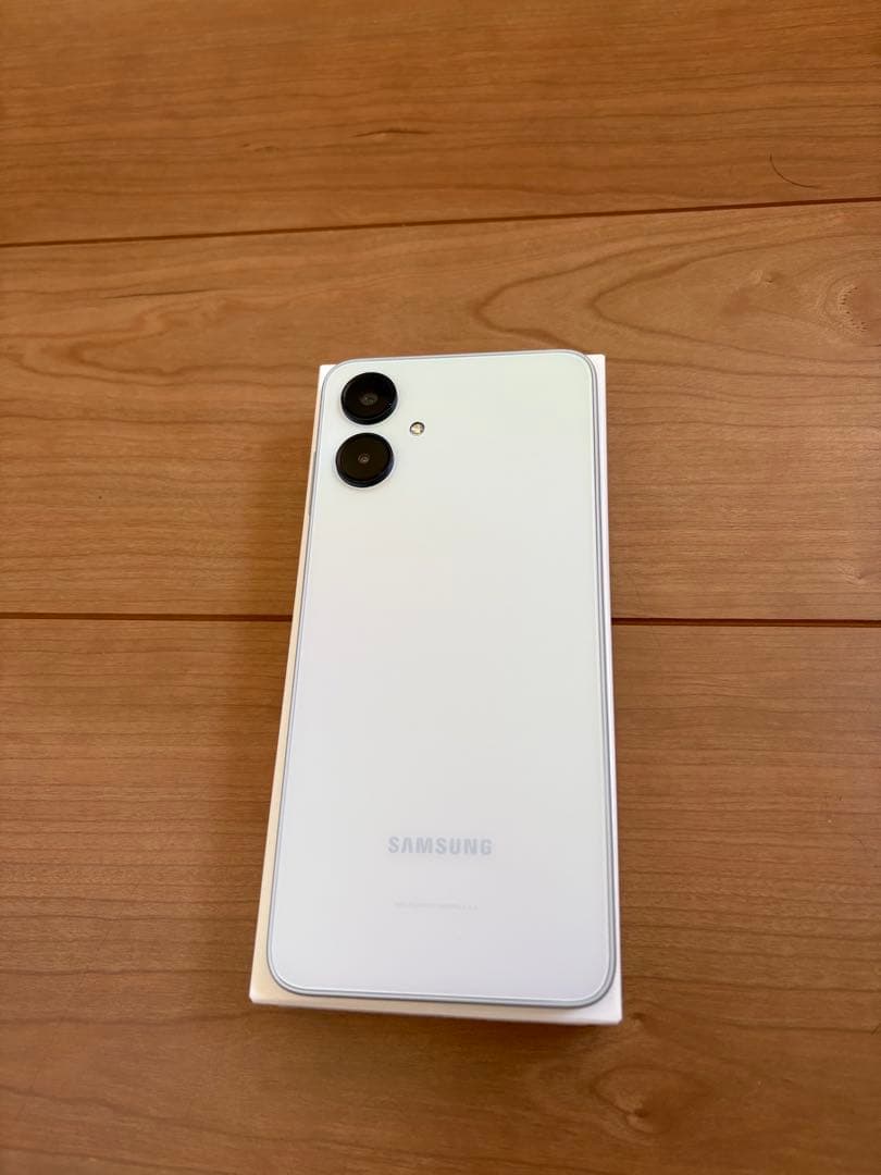 Samsung Galaxy A25 5G ホワイト SiMフリー