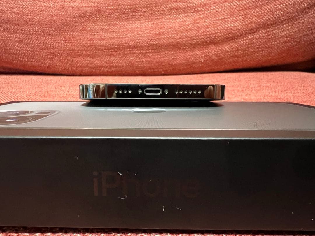 スマートフォン本体 iPhone13Pro Max 256GB