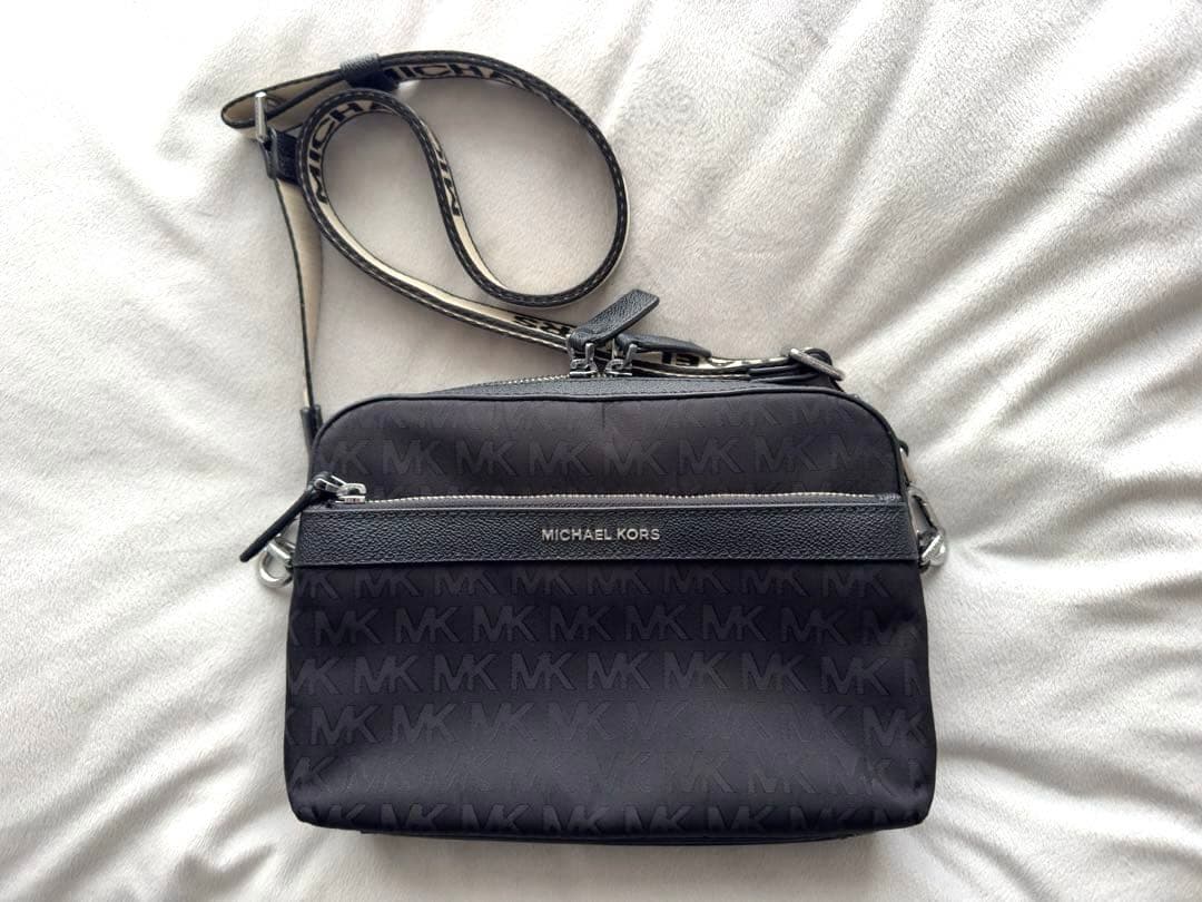 マイケルコース　MICHAEL KORS ショルダーバッグ　メンズ　ブラック