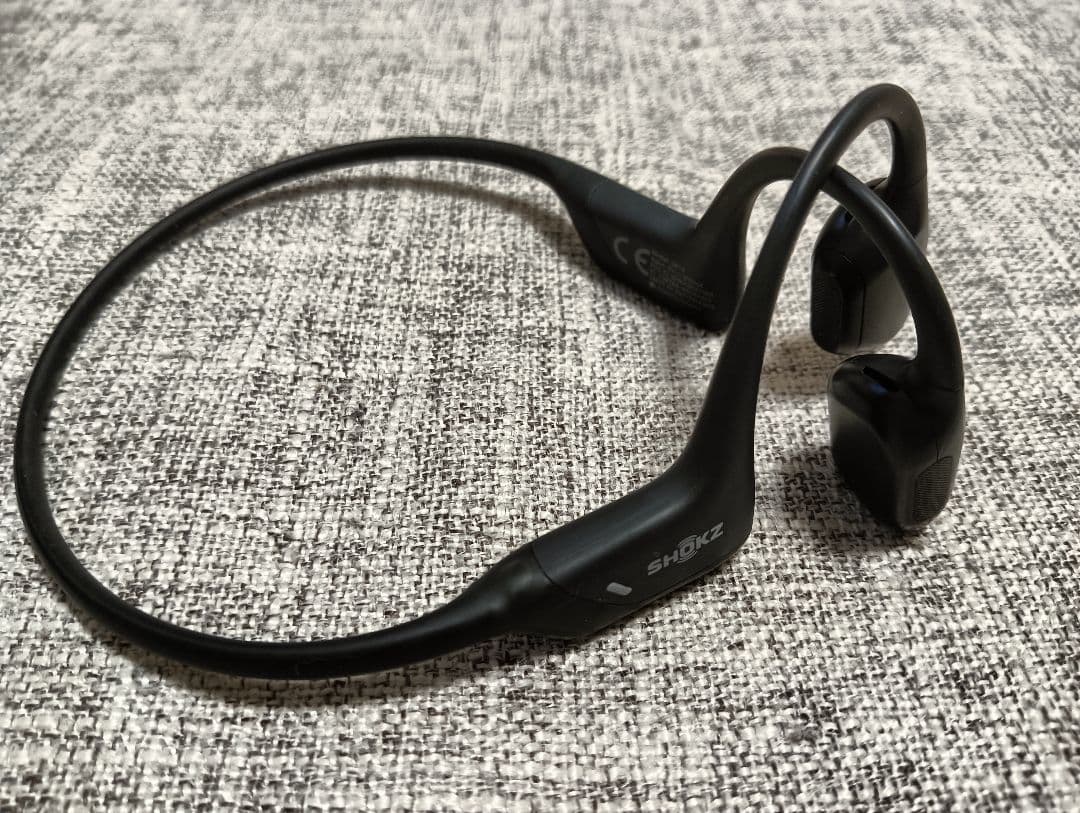 Shokz OpenRun Pro S810 ケース・充電ケーブル付き