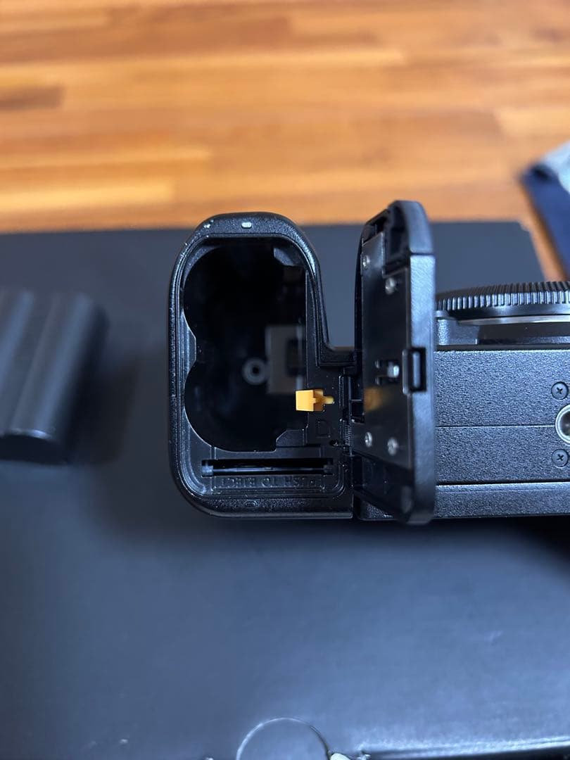 FUJIFILM X-S20 ミラーレスカメラ XC15-45mm