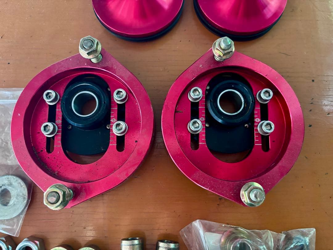 Spiegel製可動式ピロアッパーマウント　ダイハツLA00系、75系