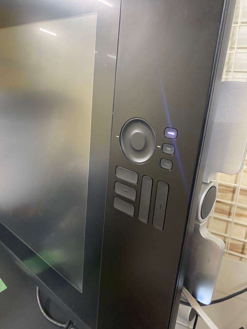 s*n様 Wacom Cintiq 24HD DTK-2400 液タブ　ペンタブ