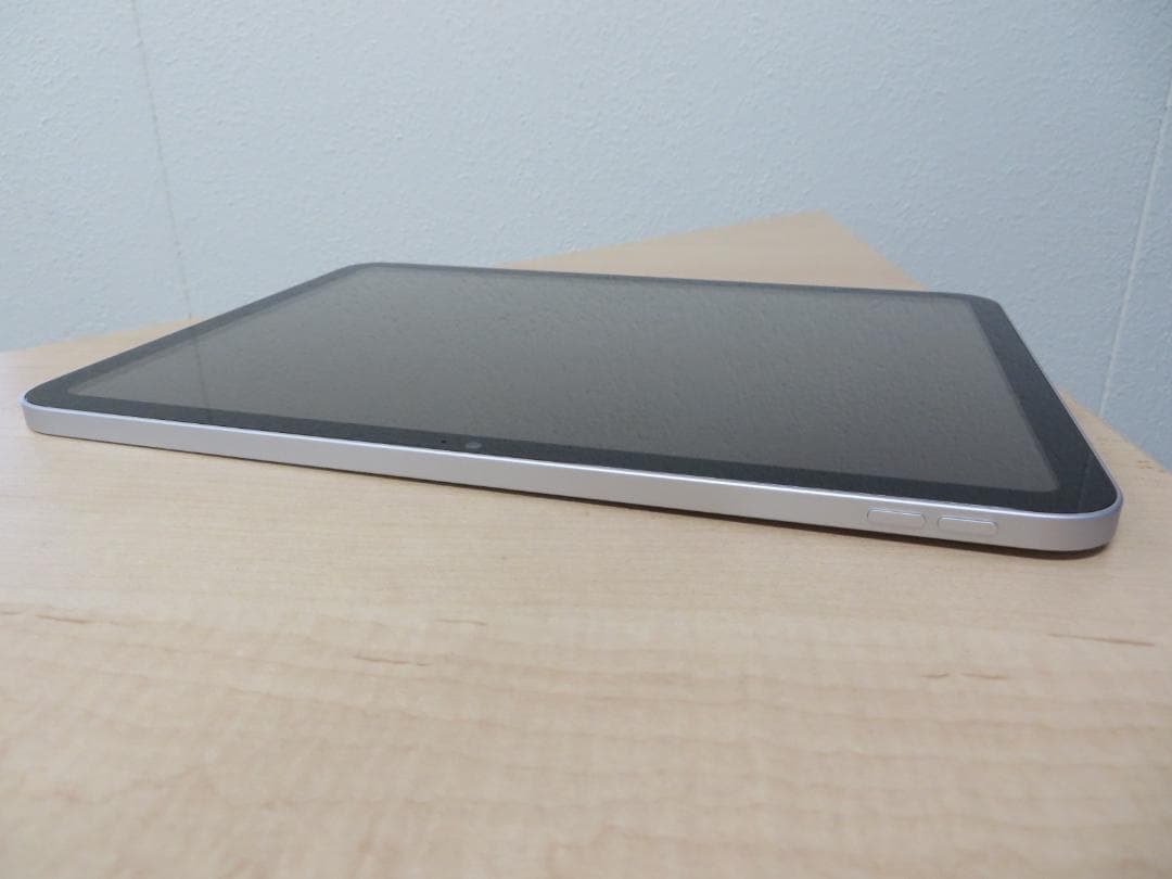 美品iPad　第10世代 64GB　Wi-Fiモデル　MPQ03J/A