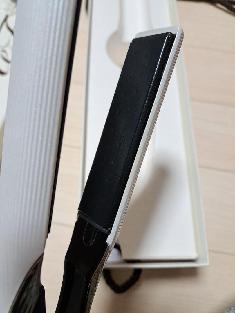 リファ ストレート ヘアアイロン Refa 2022年製