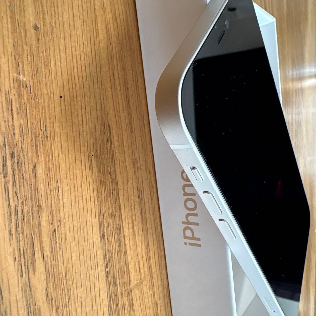 【美品】iPhone12 64GB ホワイト　SIMフリー