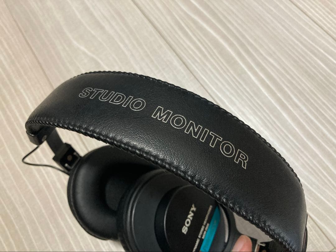 ヘッドホン　MDR-7506