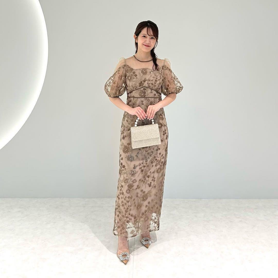 Leja フラワーディテールパフスリーブ ワンピースドレス結婚式二次会成人式