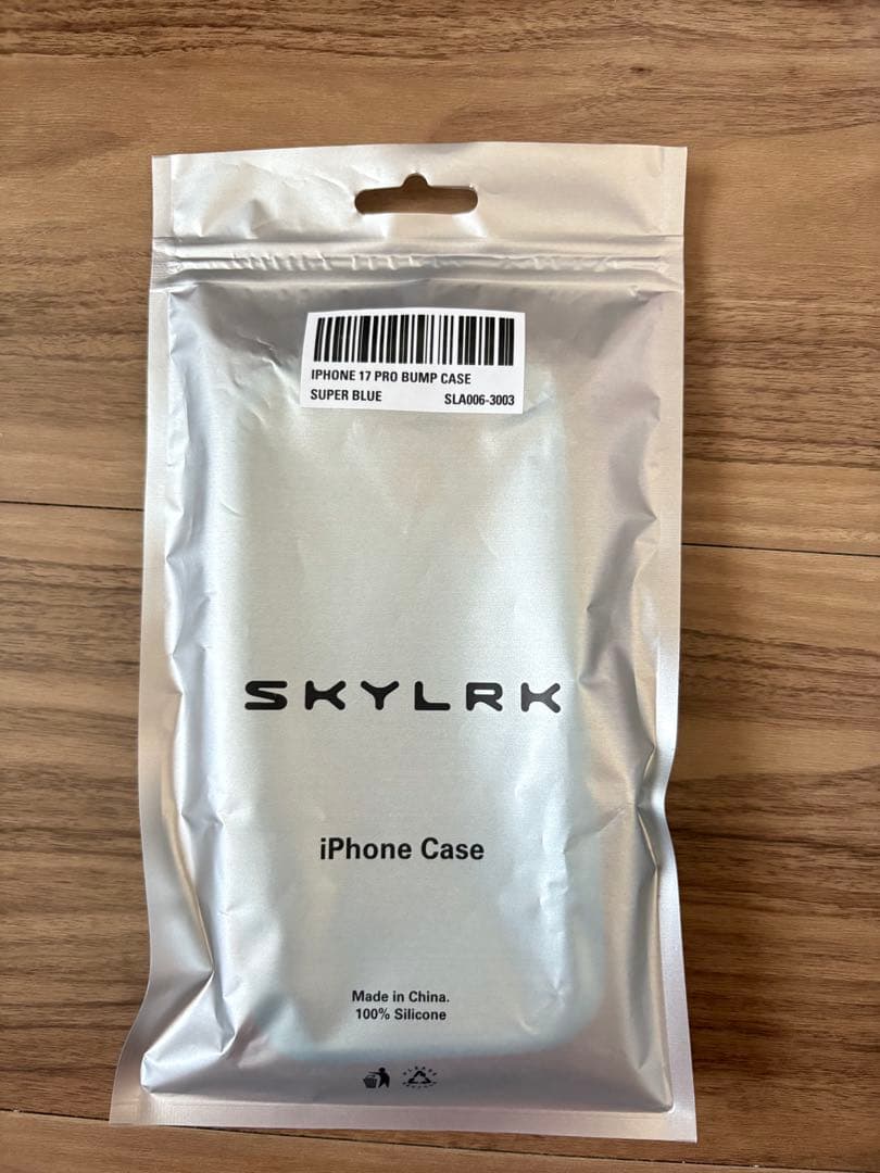 iPhoneアクセサリー SKYLRK 17 PRO SUPER BLUE