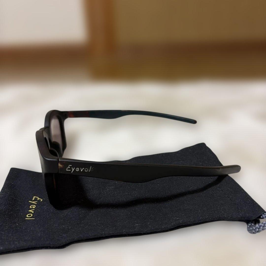 Eyebol サングラス