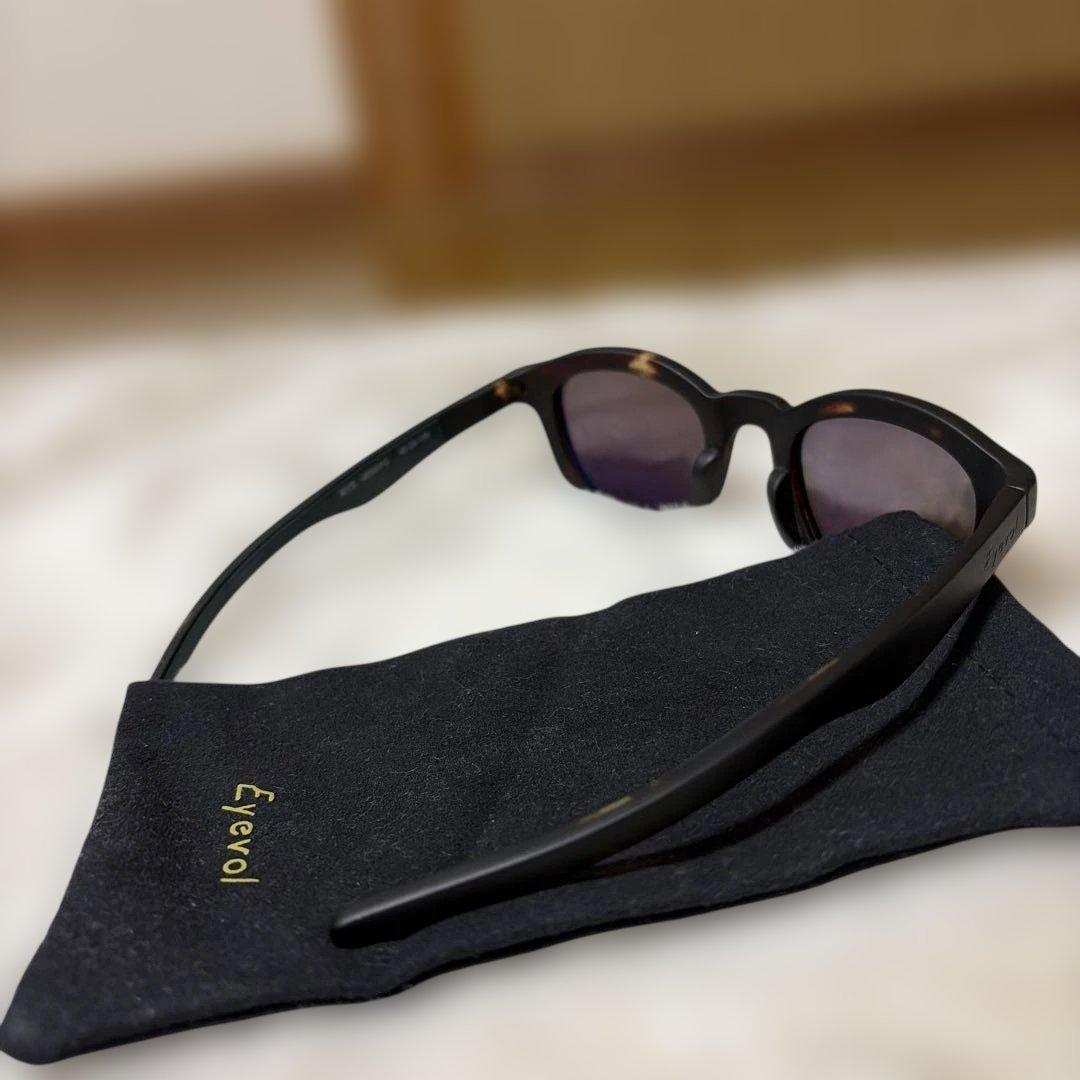 Eyebol サングラス