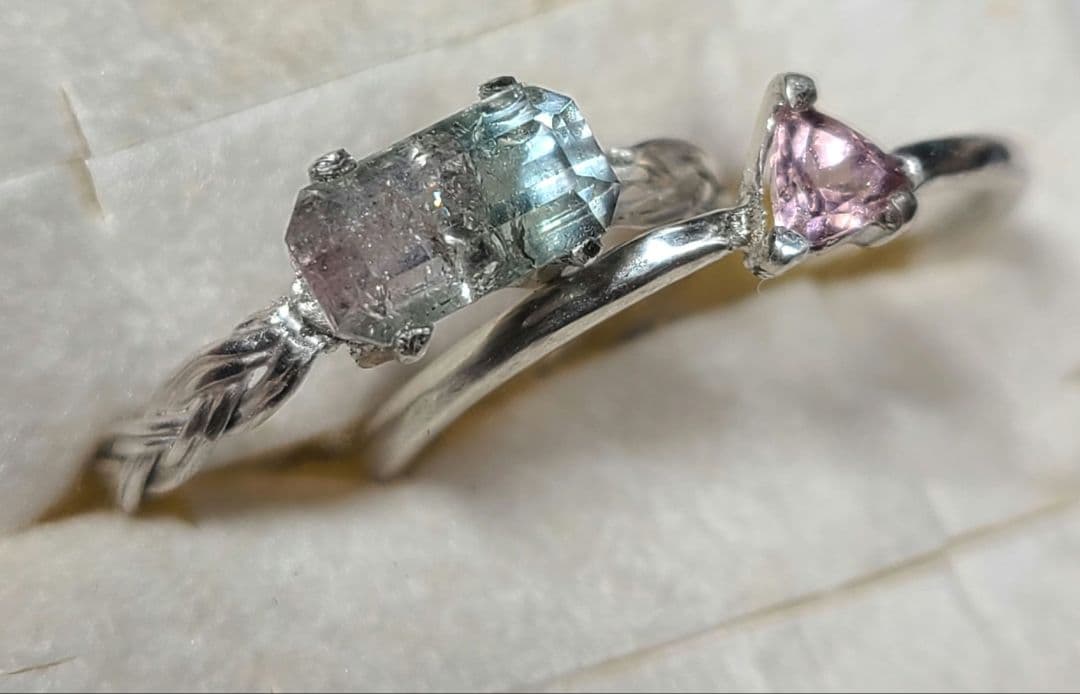 えむえすレインボー入り★アフガニスタン産バイカラートルマリン★