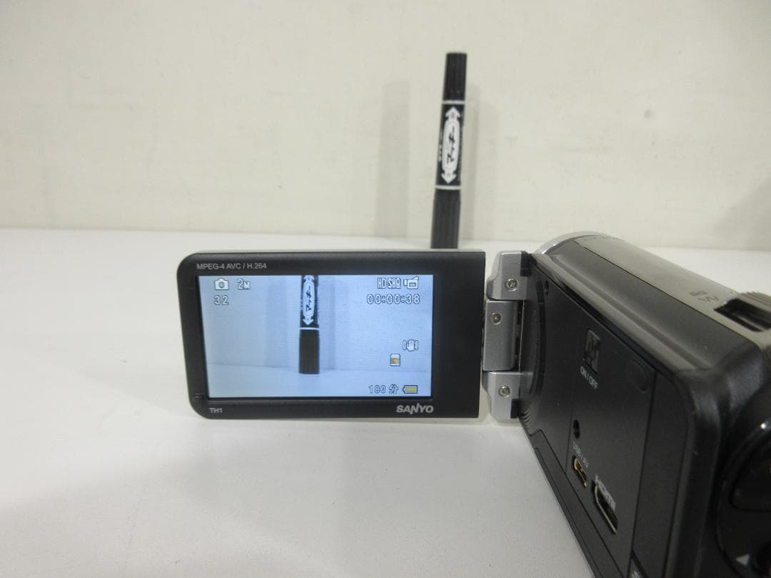 1217V【中古美品】SANYO ビデオカメラ Ｘａｃｔｉ DMX-TH1