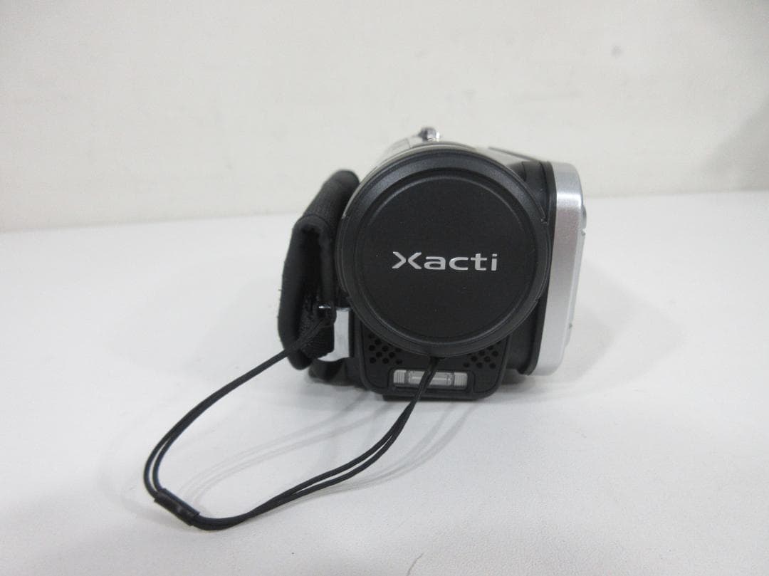 1217V【中古美品】SANYO ビデオカメラ Ｘａｃｔｉ DMX-TH1