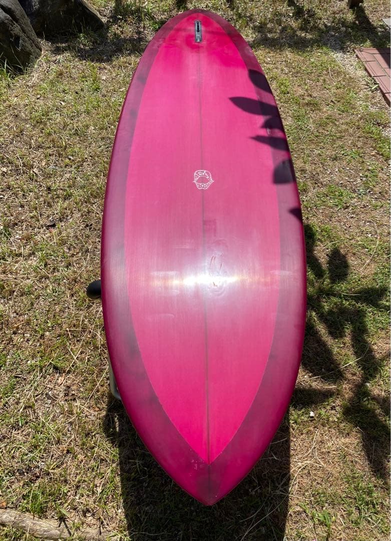 メル　トラヴィスレイノルズ　サーフボード　VISSLA ミッドレングス