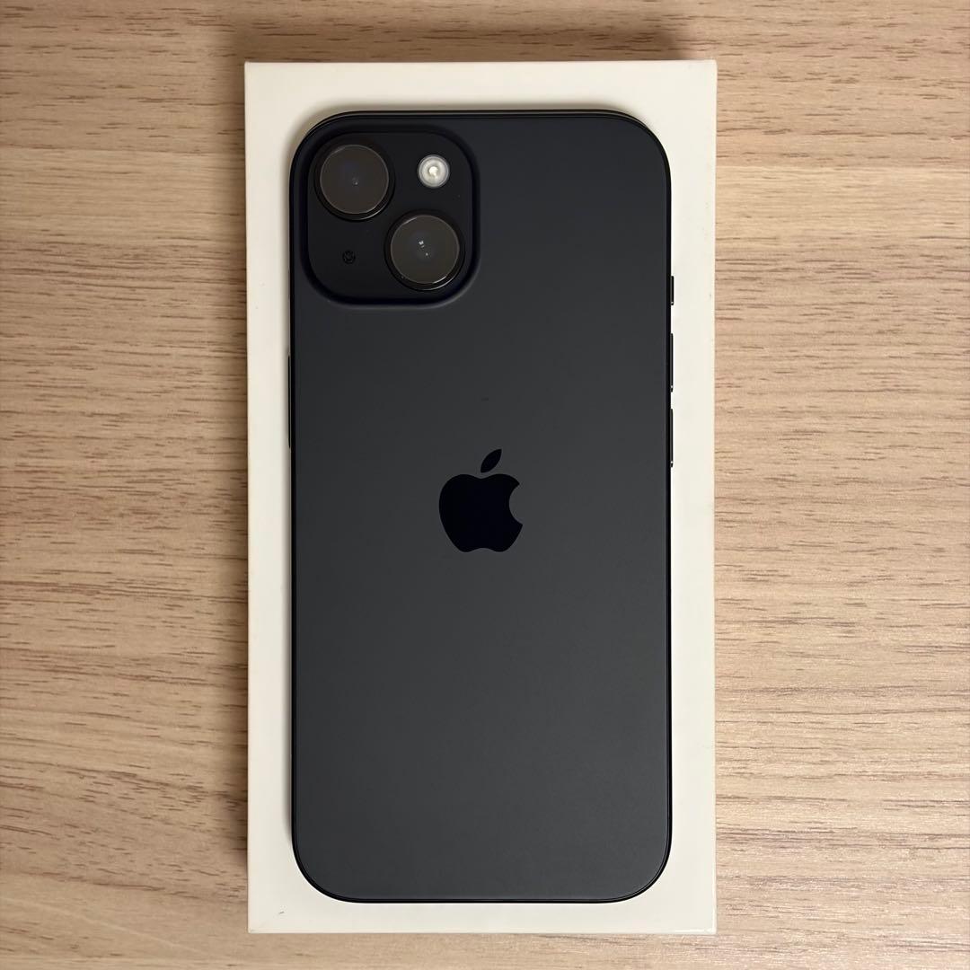 【極美品】iPhone15 128GB ブラック SIMフリー