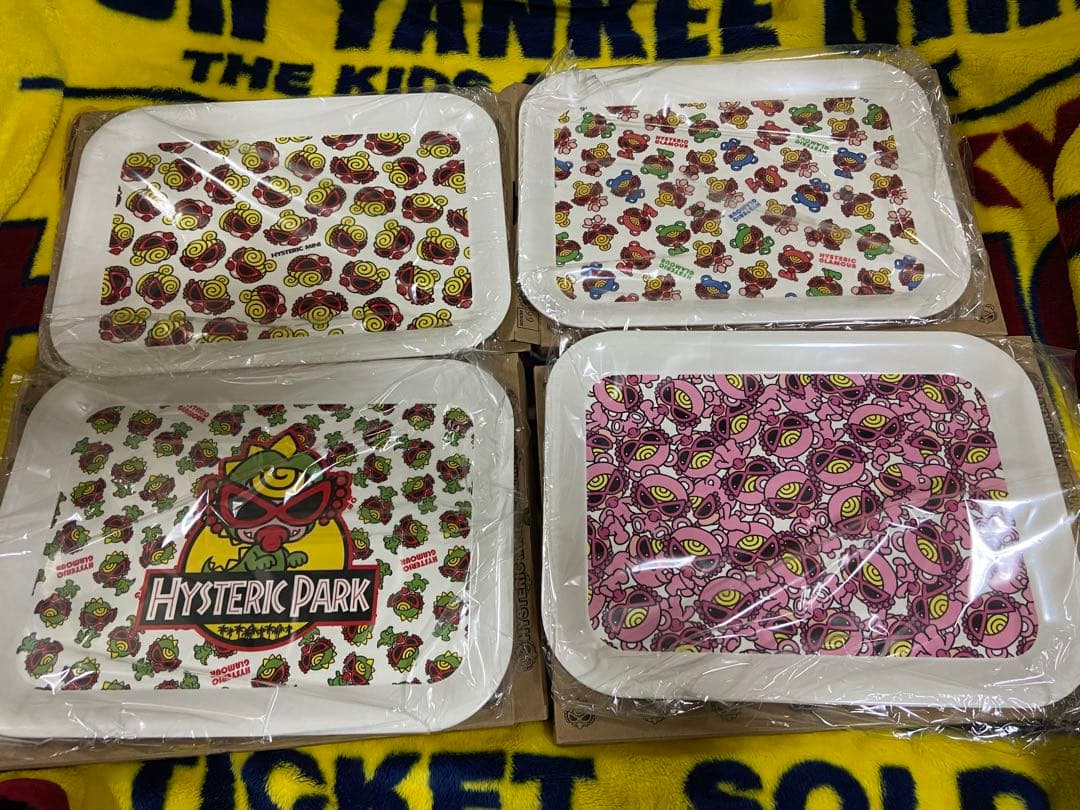 新品HYSTERIC MINI おぼんトレー大サイズ4枚セット