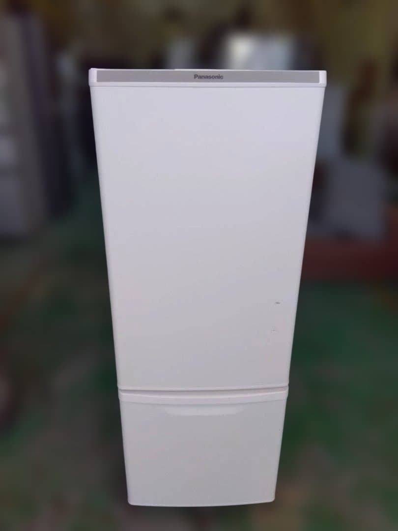 Panasonic ホワイト2ドア冷蔵庫 スリムデザイン　2021年製　S6