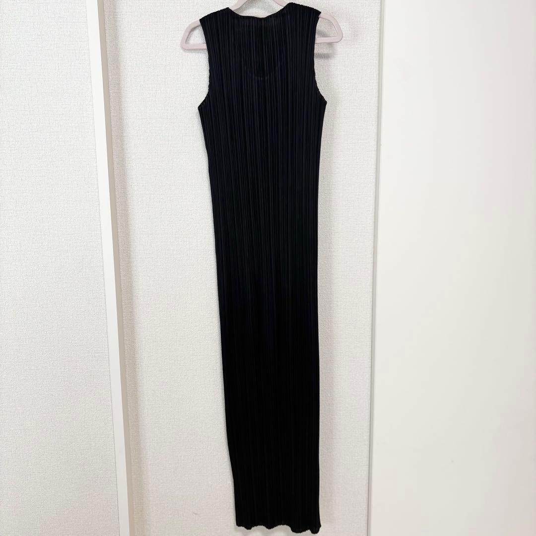 美品　プリーツプリーズ　ロングワンピース　スリット　ブラック　サイズ2