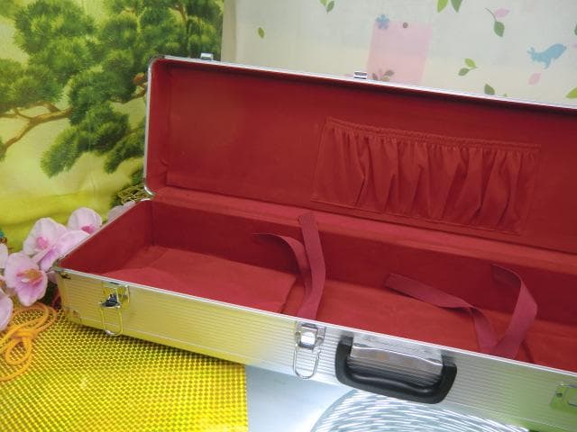 (送料無料)12.000円　沖縄三線専用　二丁入アルミハードケース