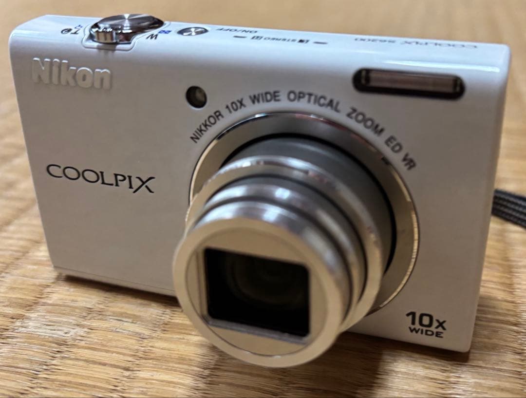 Nikon COOLPIX S6200 ホワイト