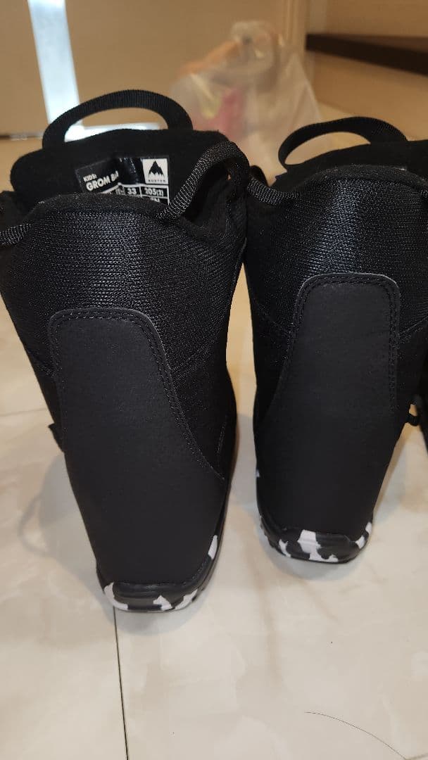 極美23-24BURTON GROM BOA kidsスノーボードブーツ20.5