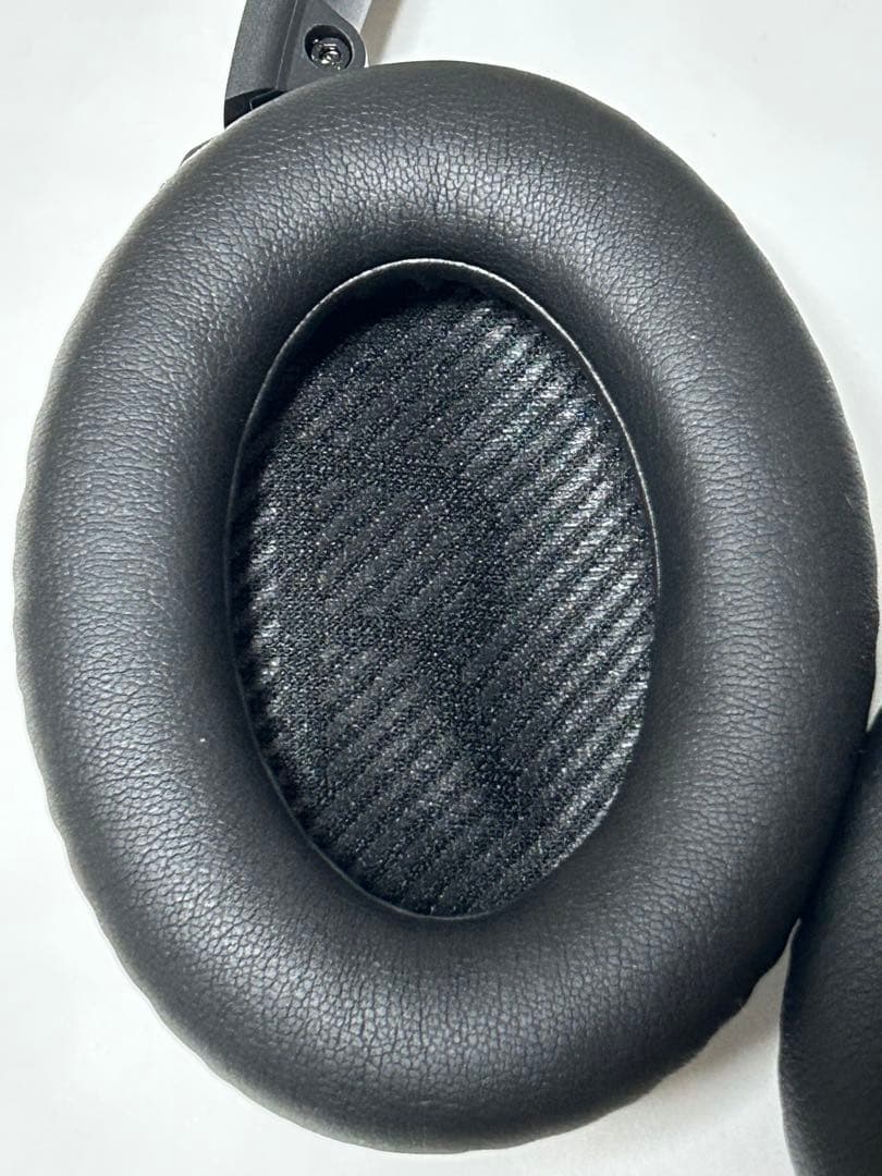 [新品 純正イヤーパッド交換済]BOSE QuietComfort 35 II