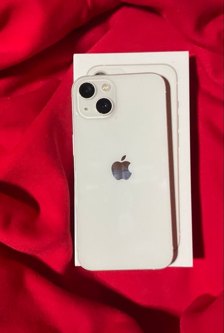 Apple iPhone 13 ホワイト 本体　即購入⭕️