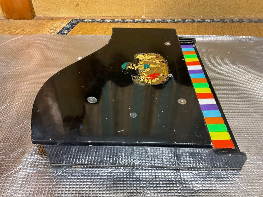 子供用ピアノ　Bell piano （ベルピアノ）【台座欠品、音はなります】。