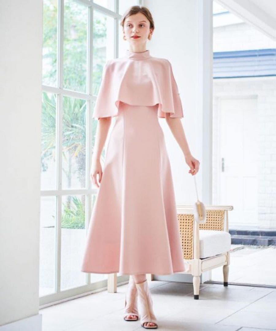 アンドクチュール♡ ケープレイヤードドレス