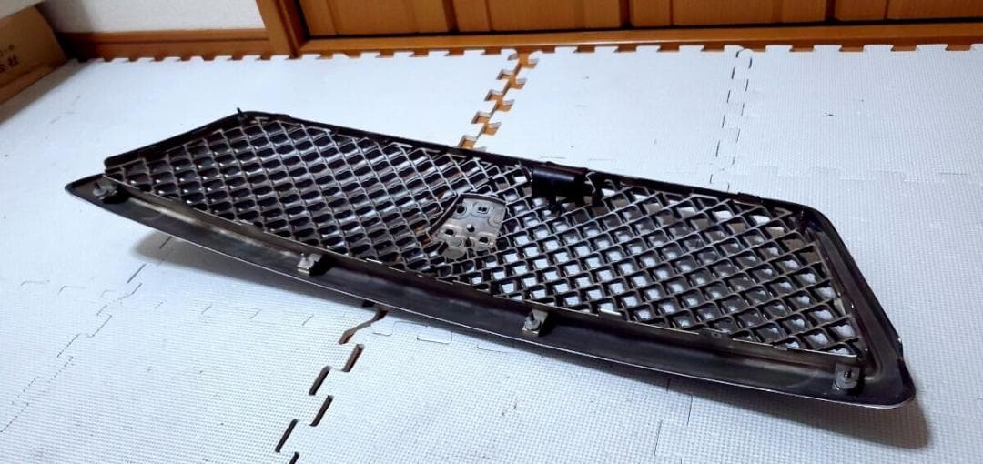 ★送料無料★　18系　前期　クラウン　アスリート　純正フロントグリル