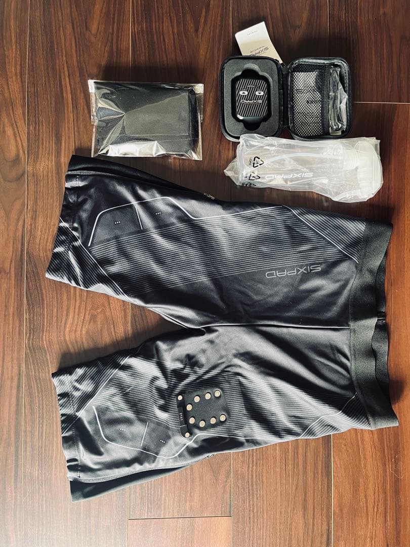 【新品・未使用】SIXPAD パワースーツライトヒップ&レッグ Mサイズ