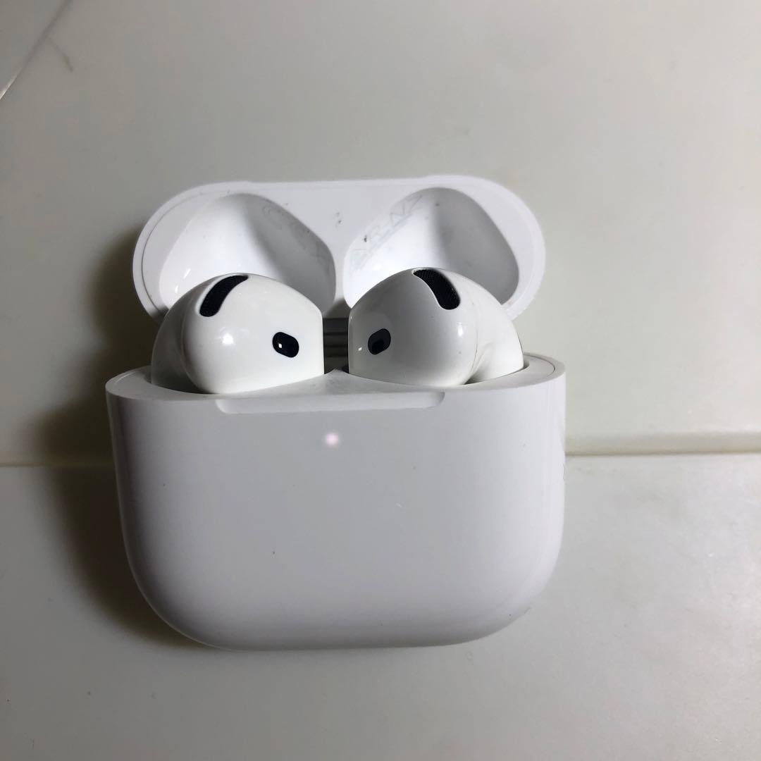 Apple AirPods 第4世代　A3050 3053 3058