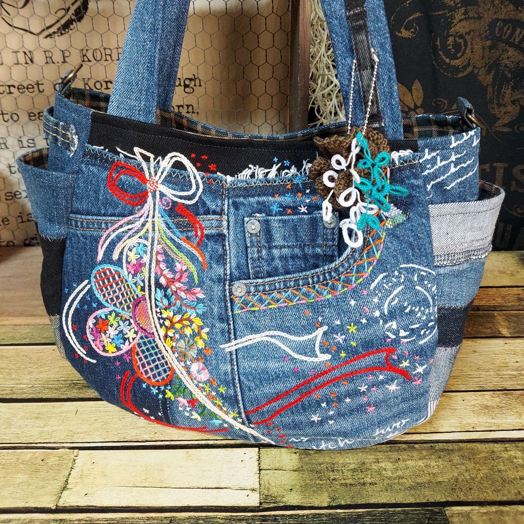 刺繍デニムバック　No.646　デニムリメイク　チューリップバック　丸いバック