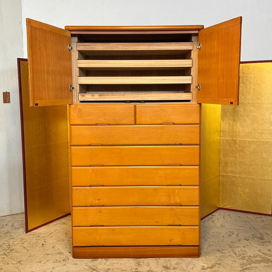 ★ かぜの耳たぶ★着物箪笥 桐箪笥 和のエレガンスと洋の機能性