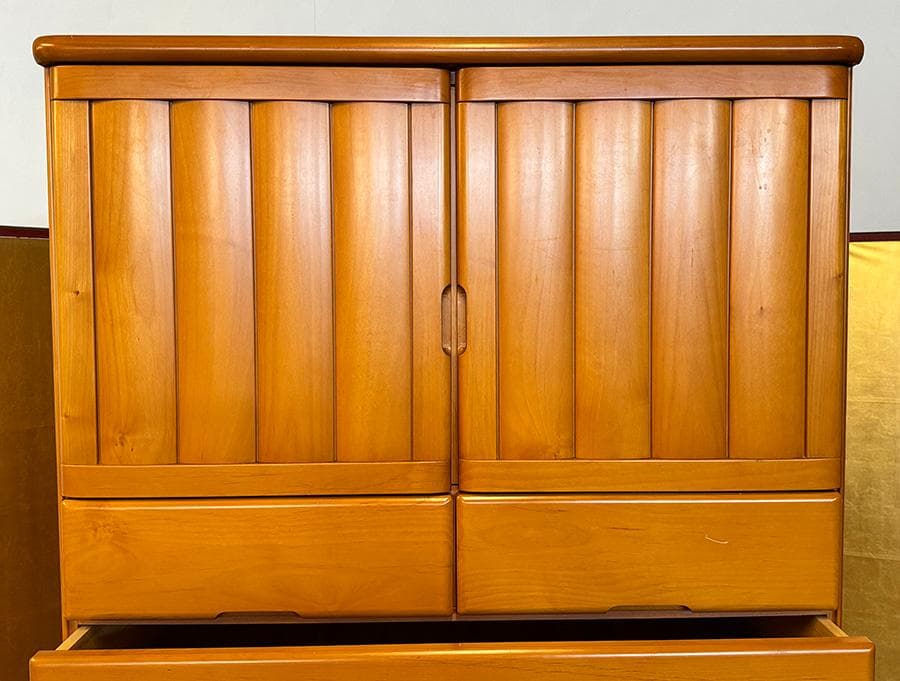 ★ かぜの耳たぶ★着物箪笥 桐箪笥 和のエレガンスと洋の機能性