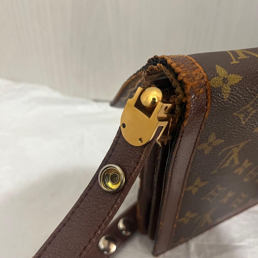 ルイヴィトン モノグラム サックドフィーヌ　ショルダーバッグ LV