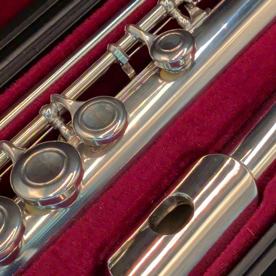 フルート　調整済　ヤマハ　YFL211S（Eメカ.銀メッキ仕様）