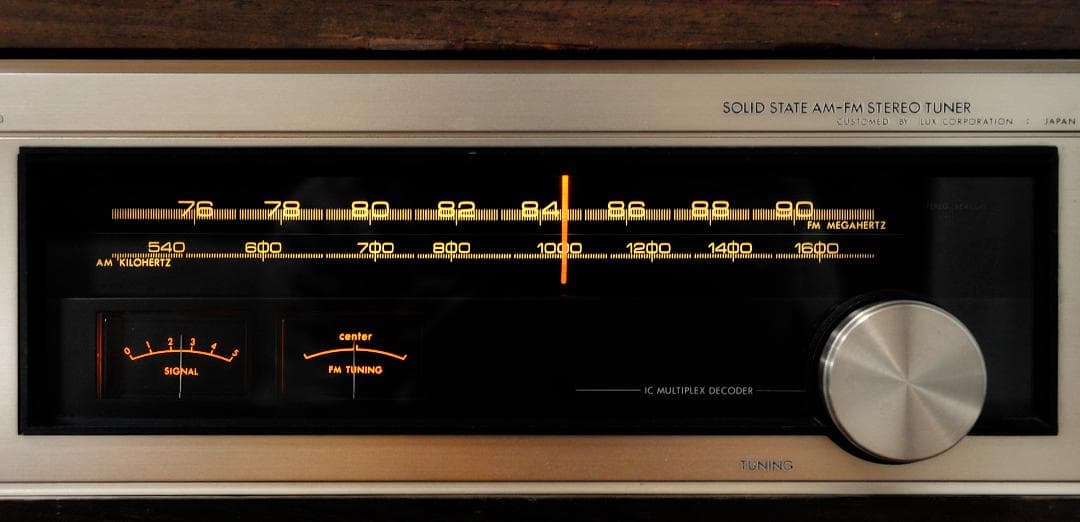 ★LUXMAN T-550 　品位あるチューナーもラックス　♪