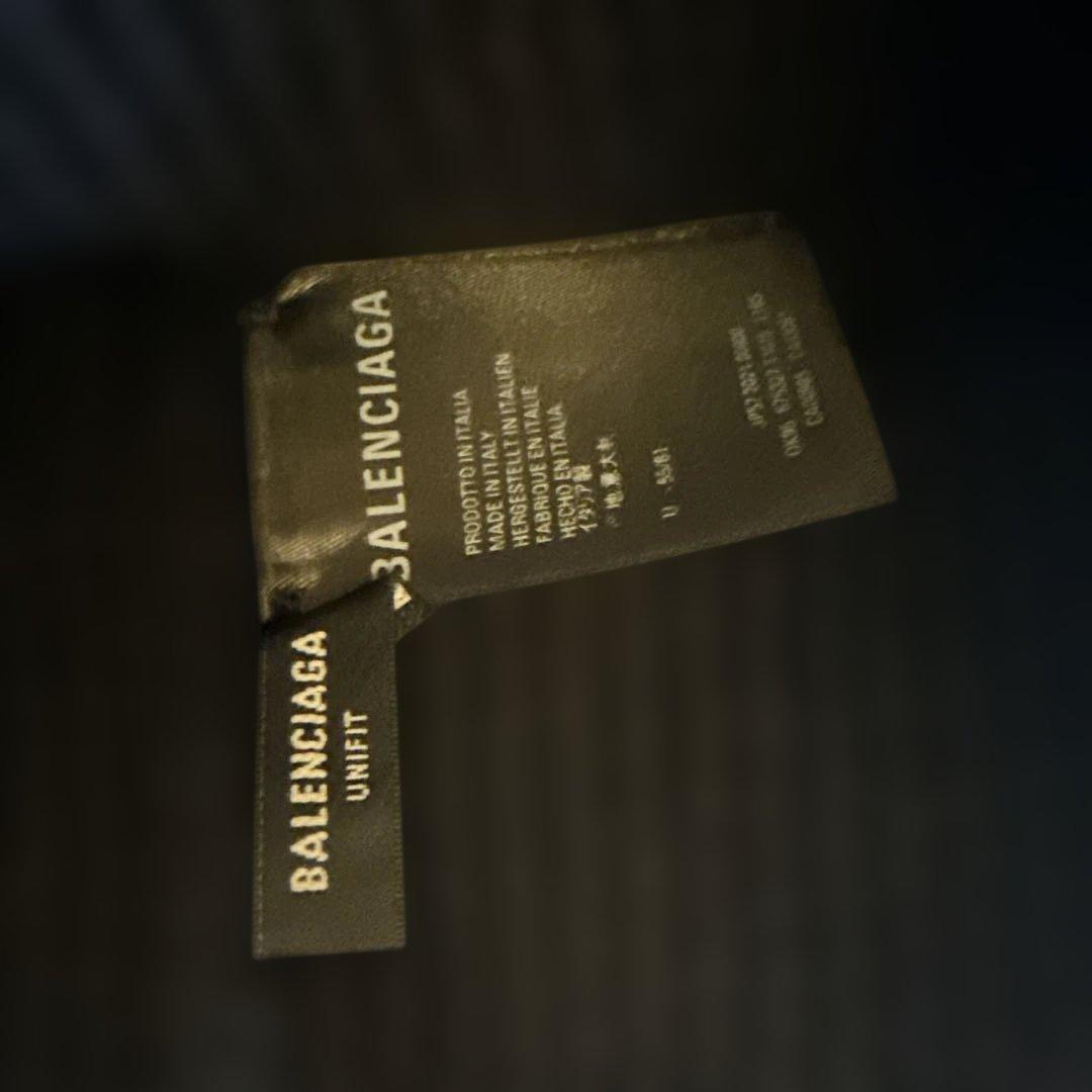 バレンシアガニット帽