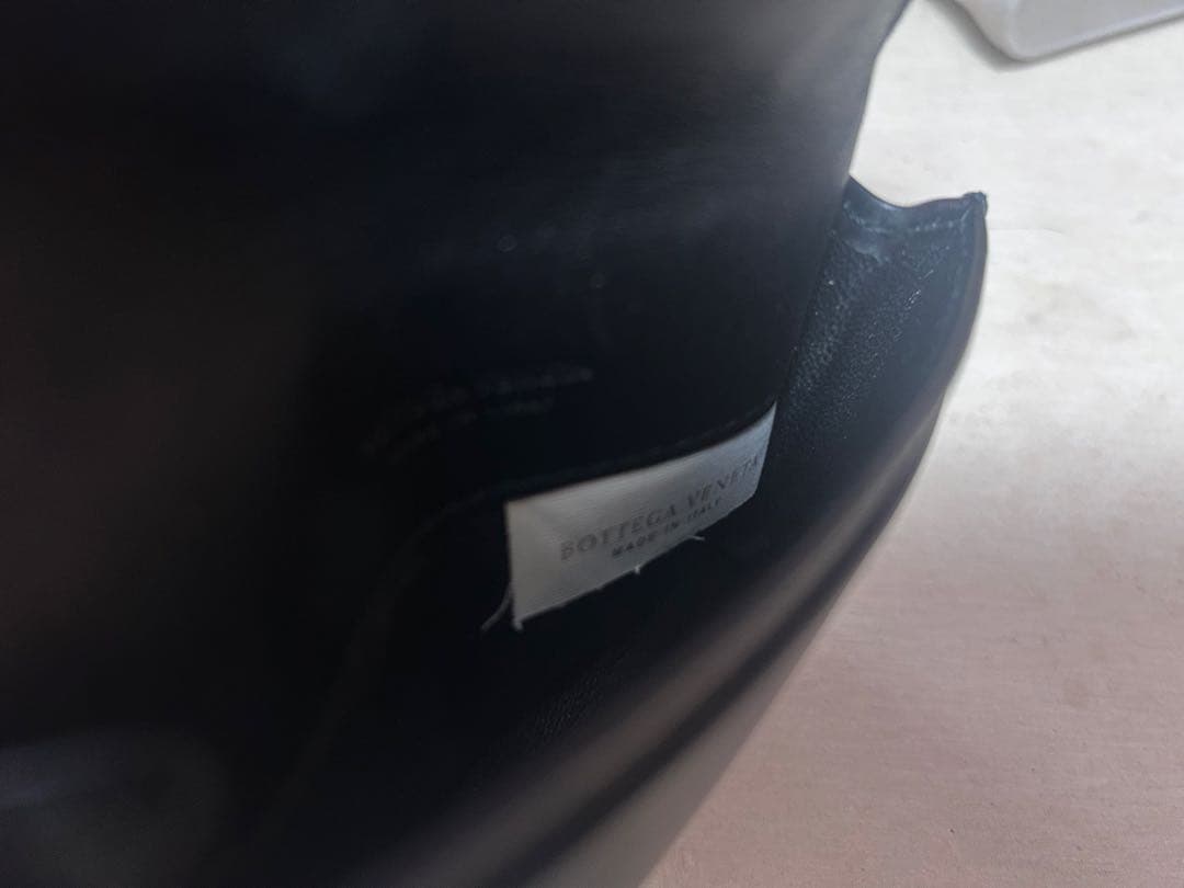 BOTTEGA VENETA ブラック名刺入れ