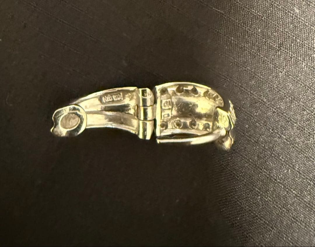 K18WG刻印あり　ダイヤ　パヴェ　片方のみ