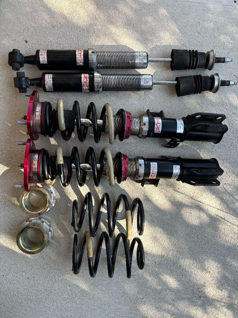サスペンションキット　車高調　ノア　ボクシー　エクスファイア