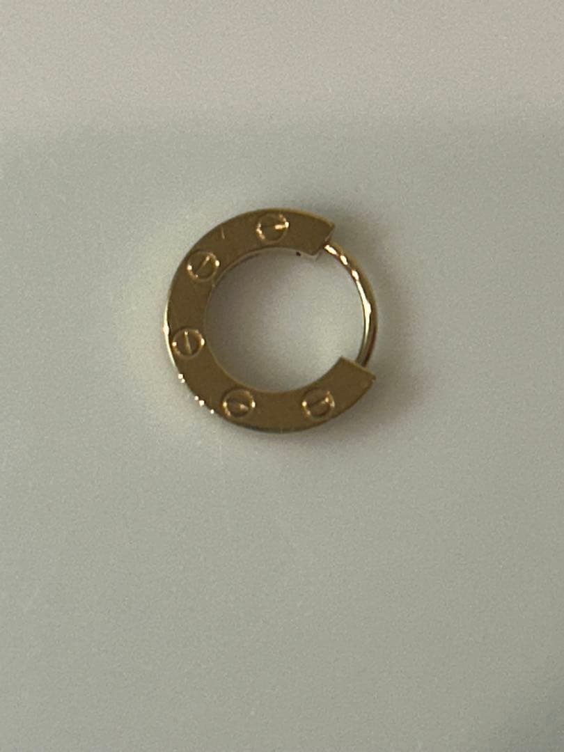 LOVE SINGLE HOOP EARRING ゴールド