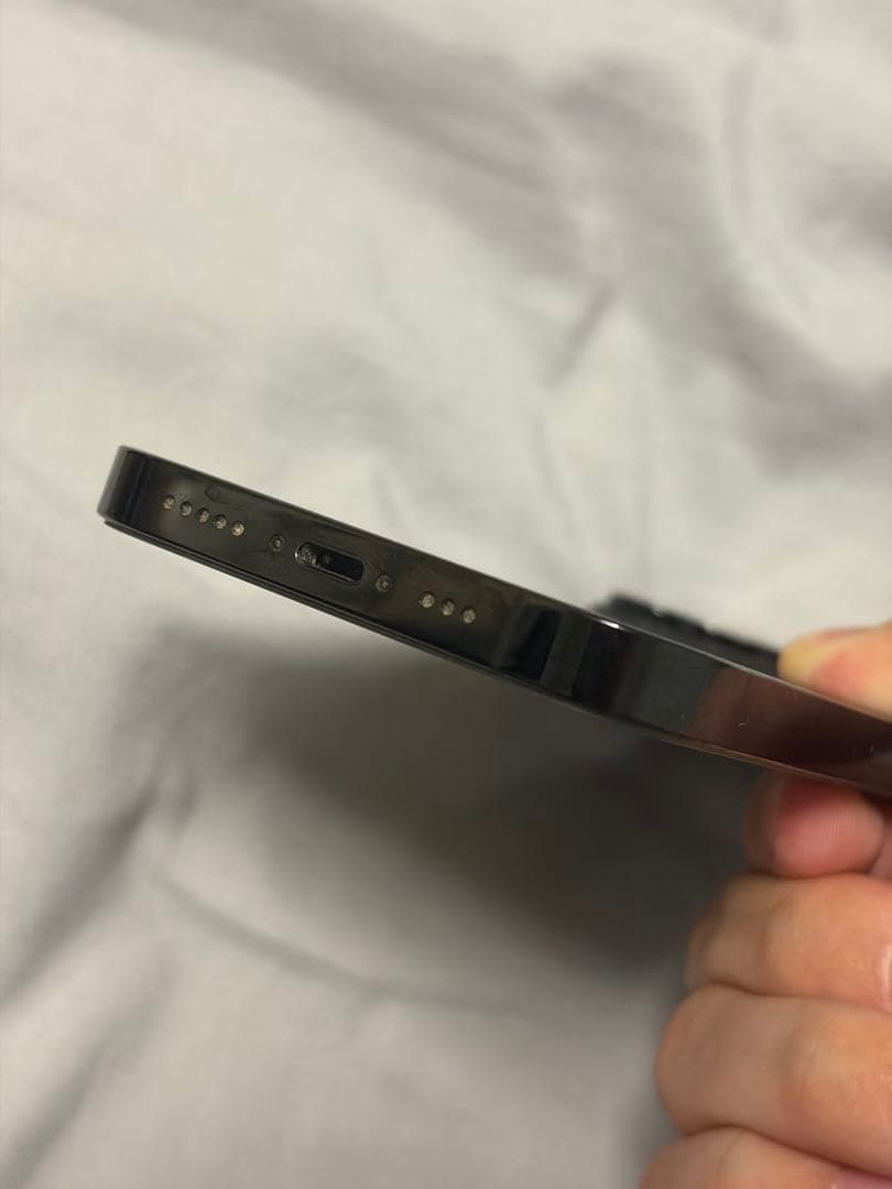 【美品】iPhone14pro、最大バッテリー量81% ケース、フィルム付き