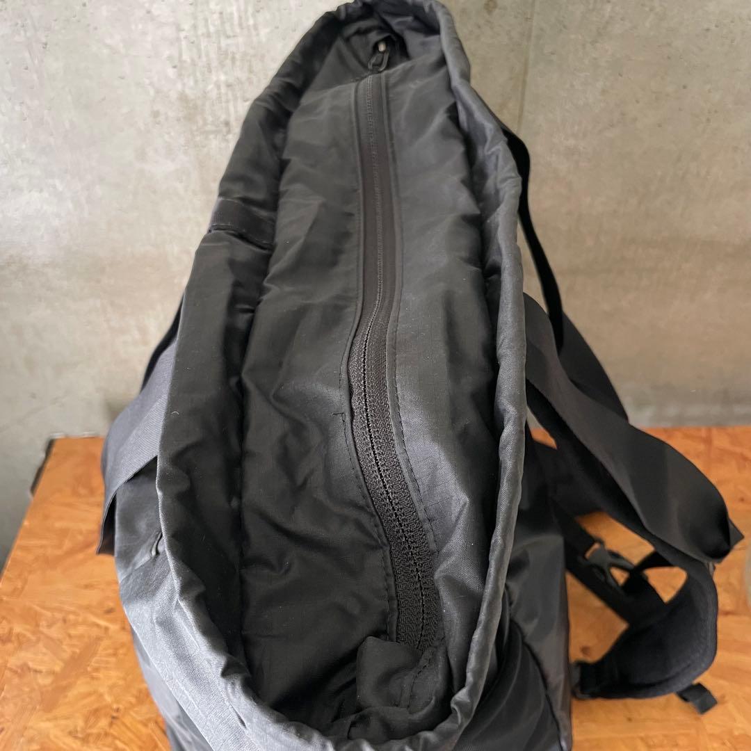 patagonia ウルトラライト ブラック ホール トート パック 27L