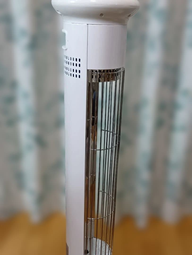 電気ヒーター ALADDIN CAH-1G9B(W) WHITE