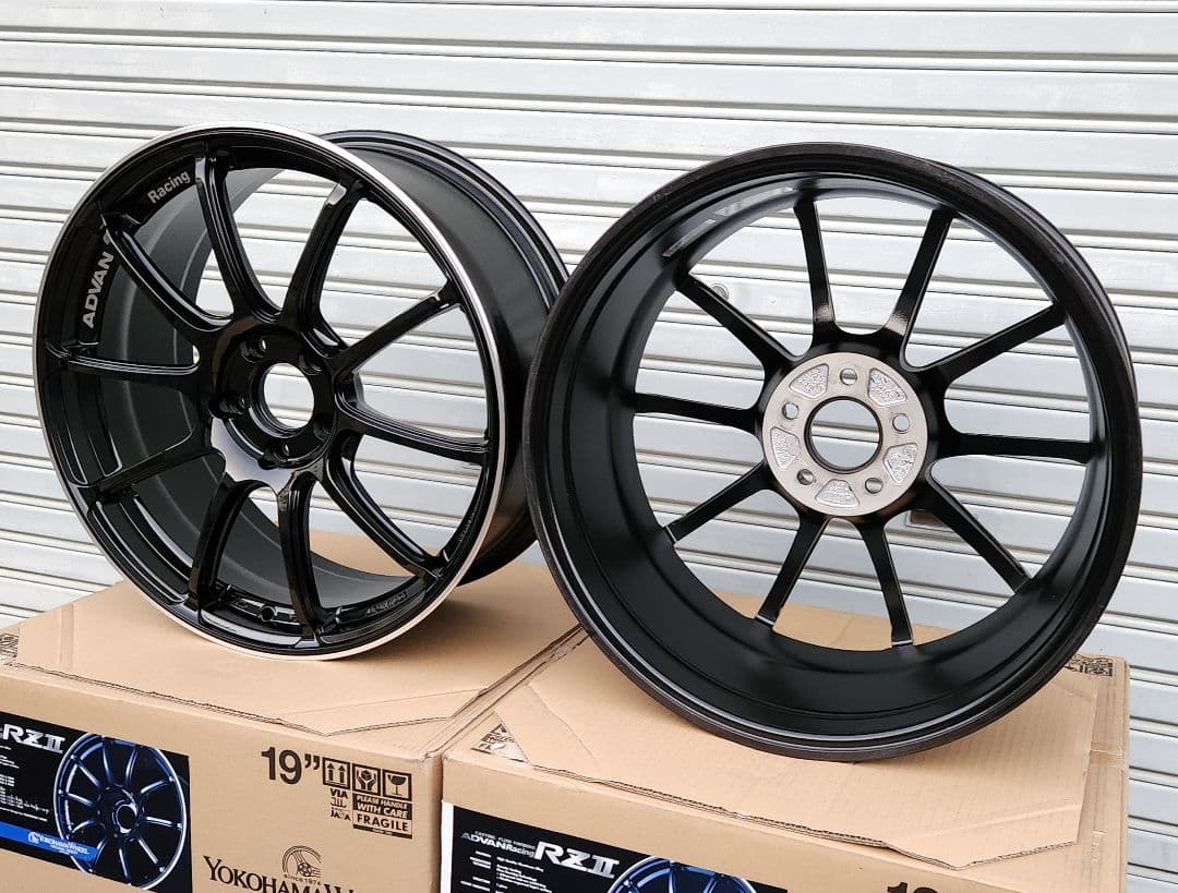ADVAN│RZ2｜19インチ｜8.0J ＋48｜PCD 112｜4本セット