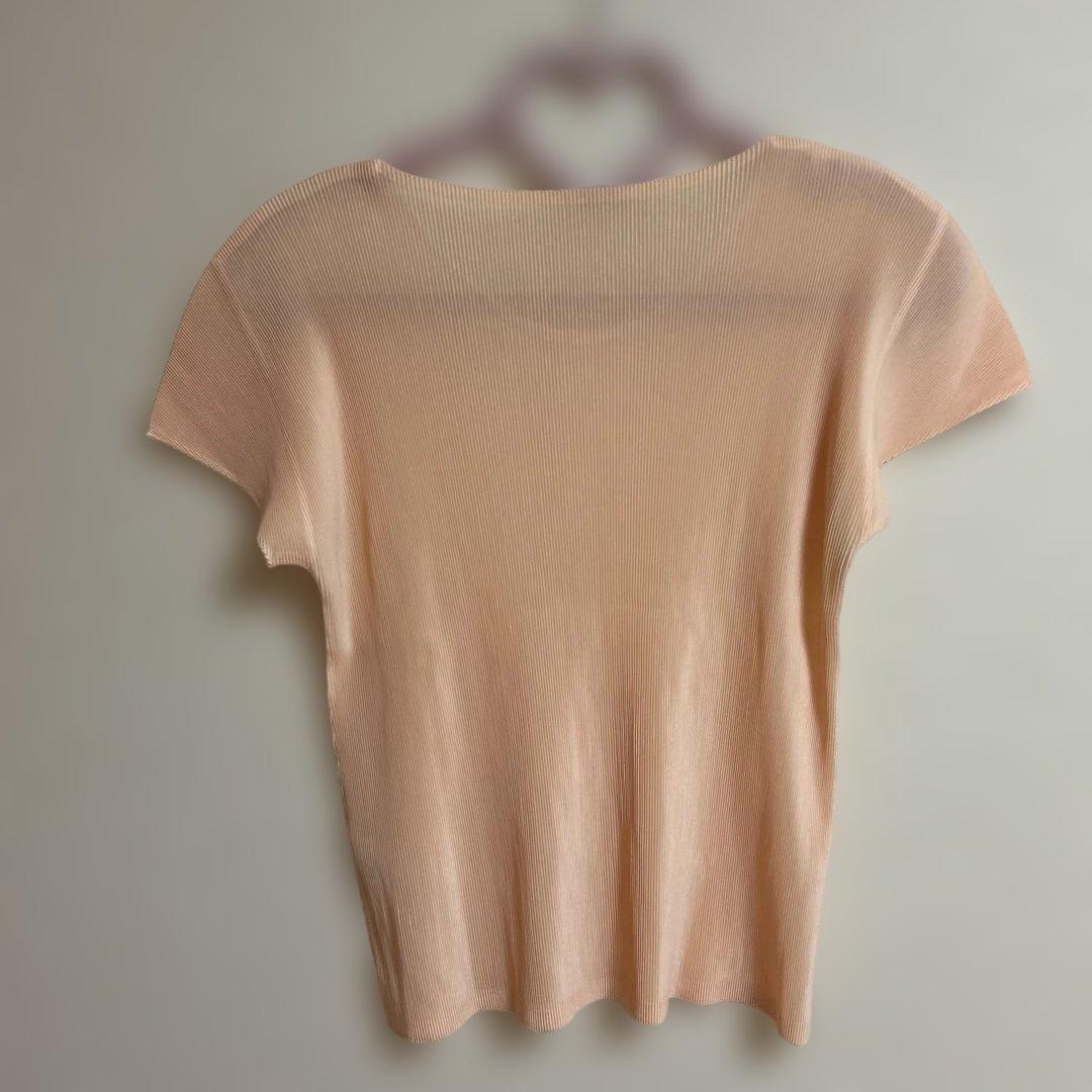 ✴︎PLEATS PLEASE✴︎プリーツサーモンピンク 半袖インナー